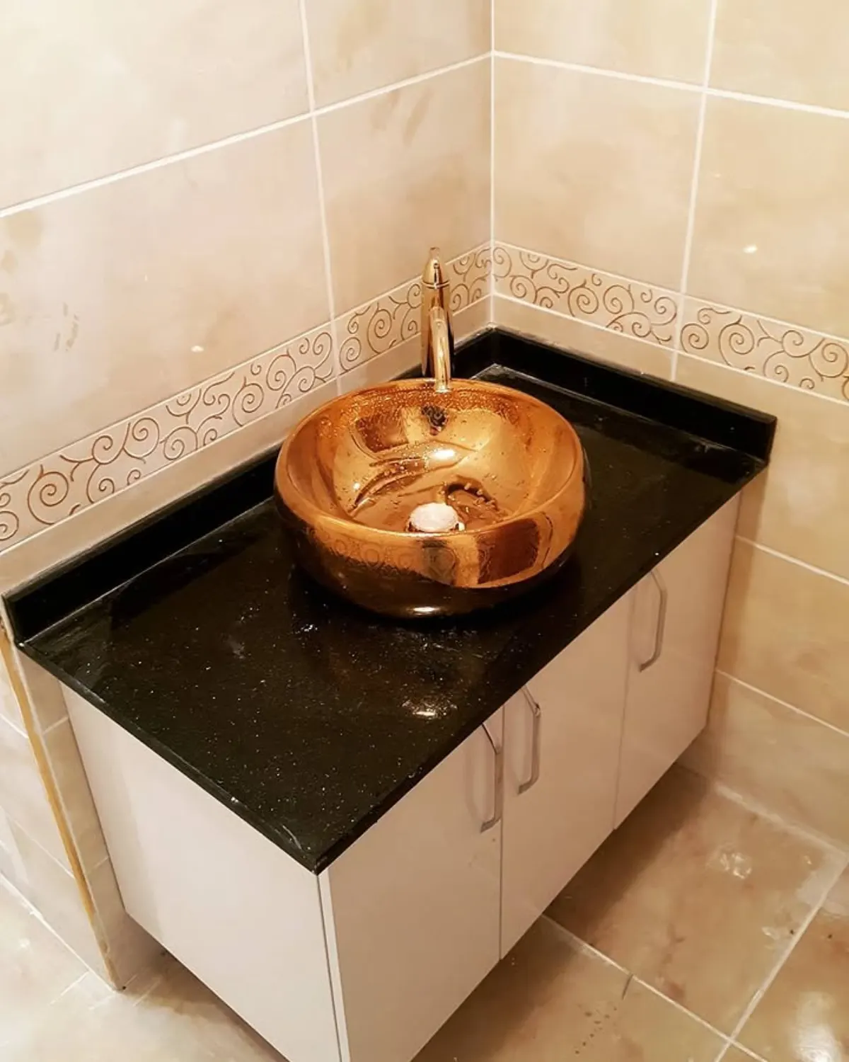Banyo Dolabı